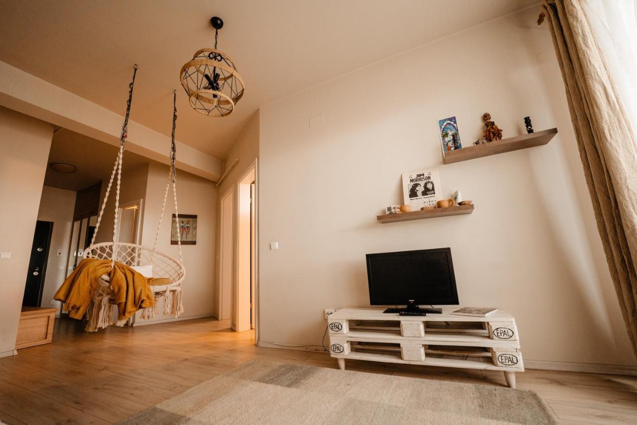 Appartement Bright And Cozy Design Apt With Office à Cluj-Napoca Extérieur photo