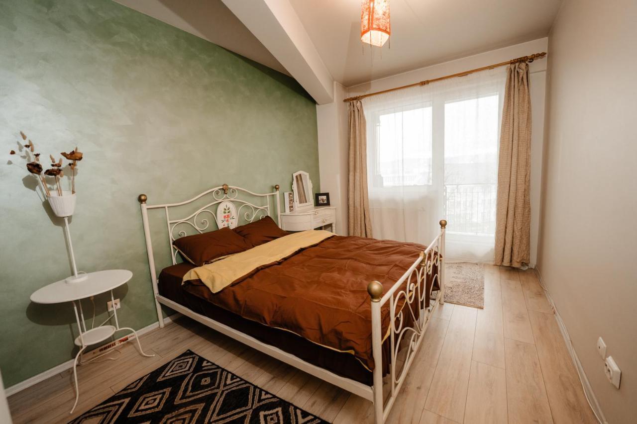 Appartement Bright And Cozy Design Apt With Office à Cluj-Napoca Extérieur photo