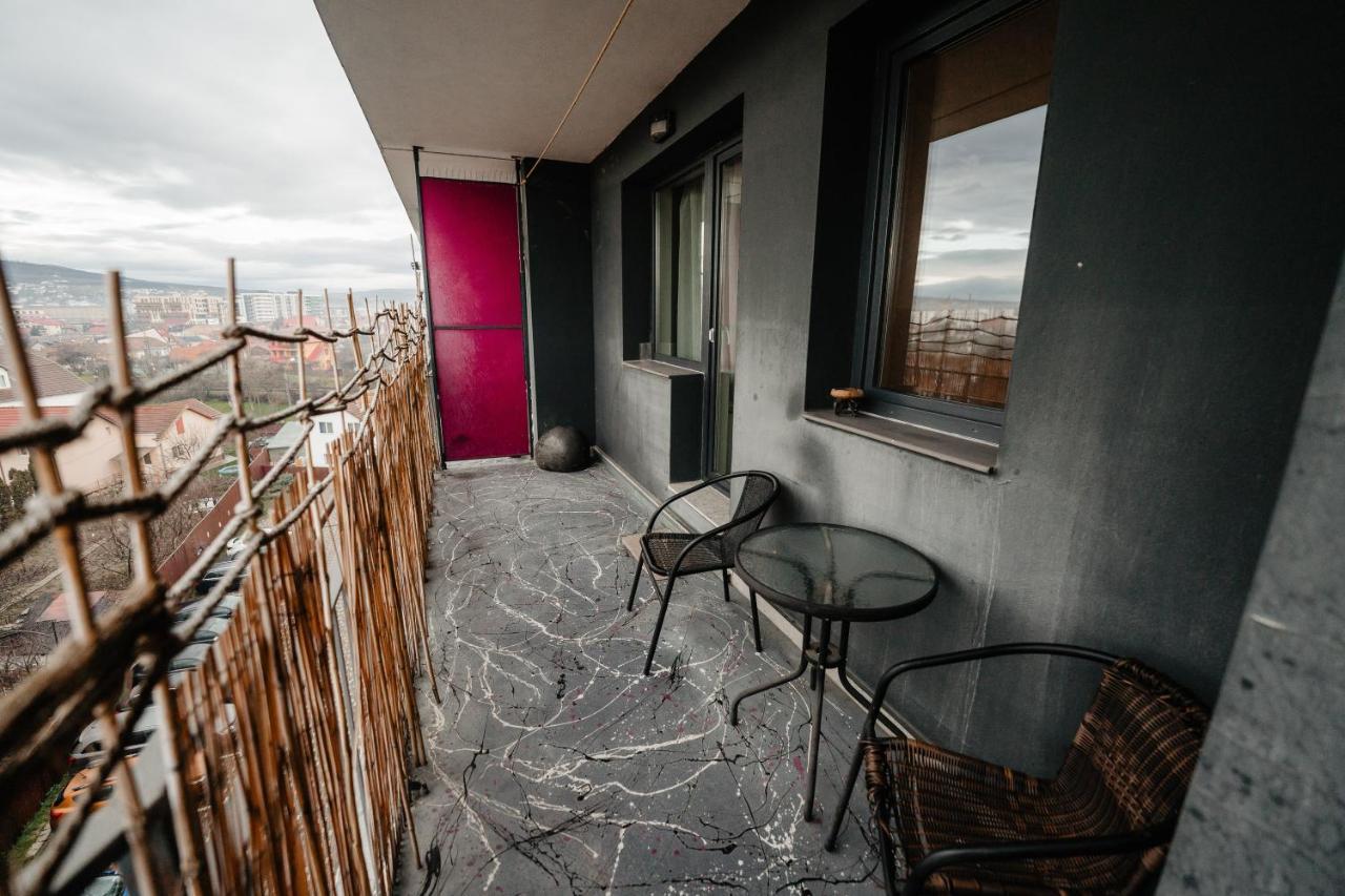 Appartement Bright And Cozy Design Apt With Office à Cluj-Napoca Extérieur photo